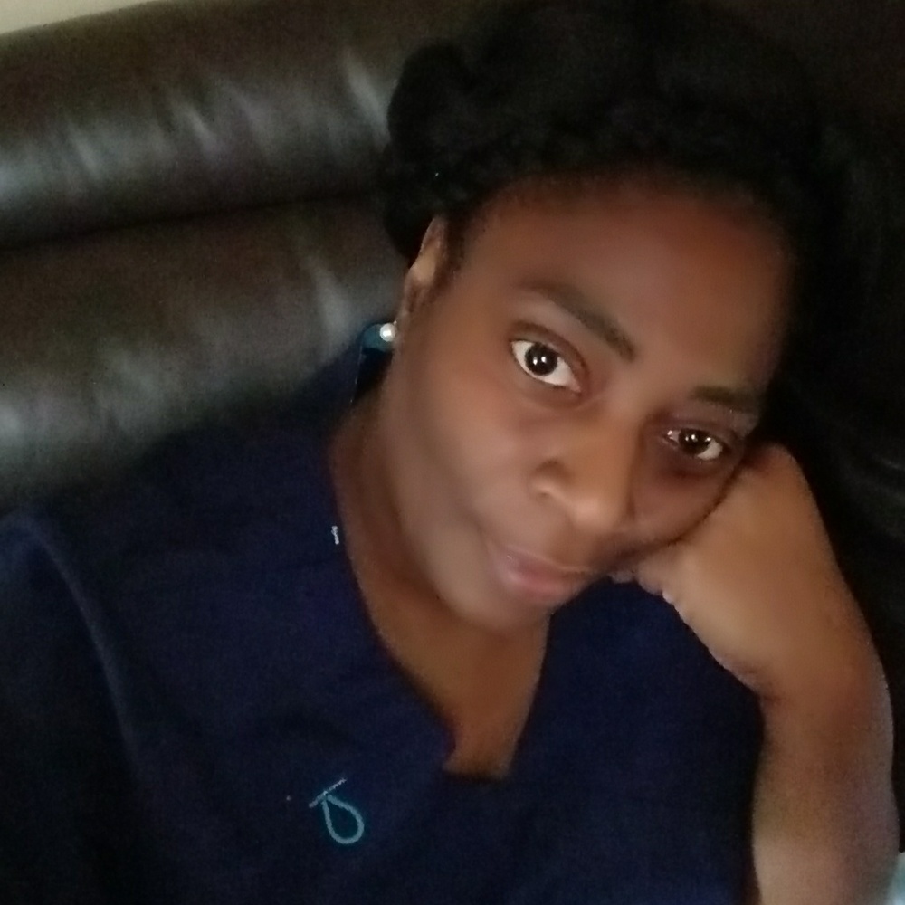 Meet your Posher, Angela